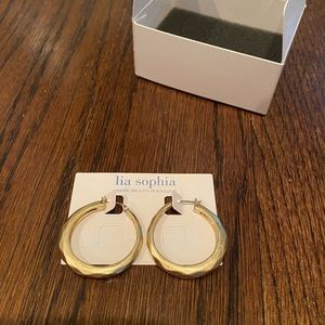 NWT Lia Sophia gold hoop earrings